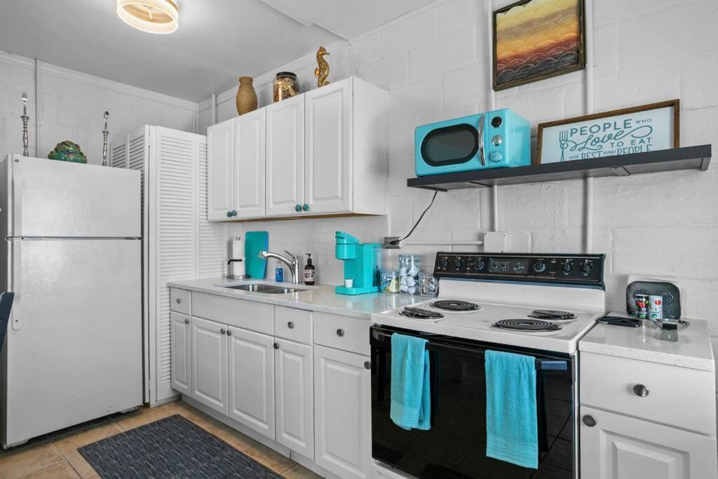 Mermaids Grotto Waterfront 1Br Apt With Bay View Villa Tampa Buitenkant foto
