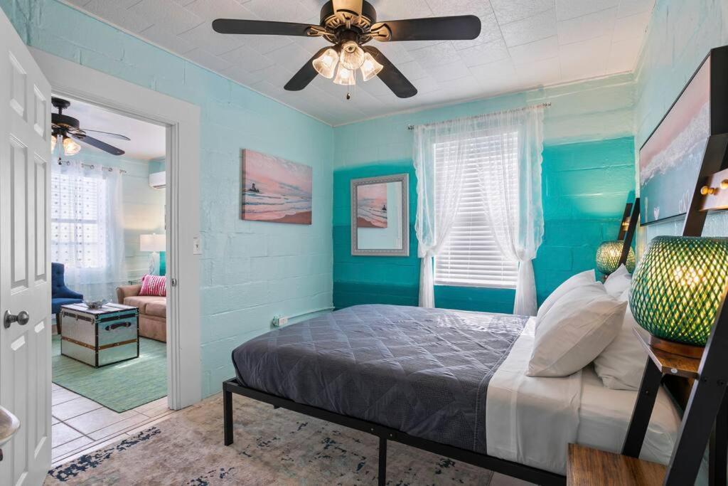 Mermaids Grotto Waterfront 1Br Apt With Bay View Villa Tampa Buitenkant foto